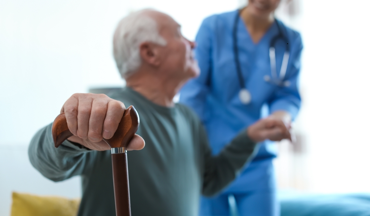 Care-for-Alzheimer-cases-elderly care