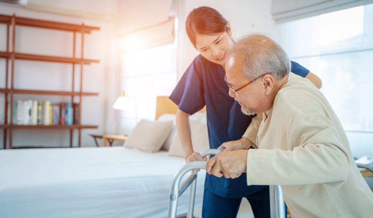 Comprehensive Medical and Nursing Care for Elderly Residents