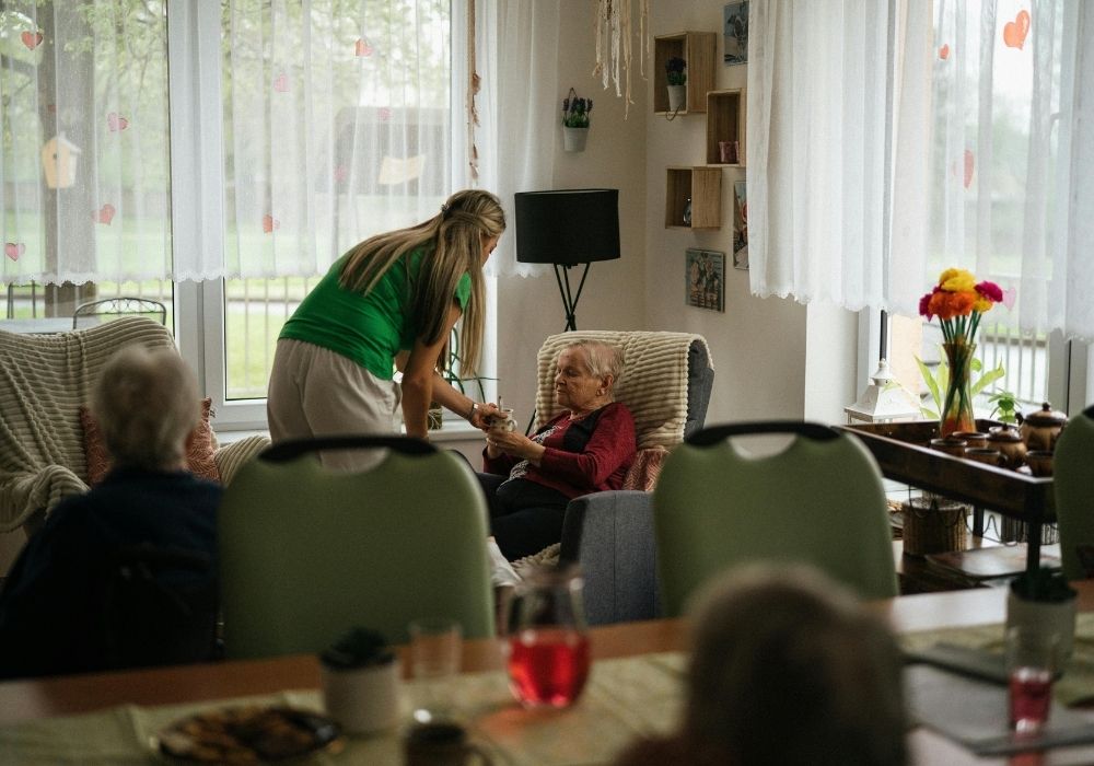 رعاية طارئة على مدار الساعة أمان المسنين,رعاية طارئة,رعاية طبية طارئة,دار رعاية مسنين,رعاية مسنين,دار رعاية,دار رعاية كبار السن,دار رعاية المسنين,دار مسنين,الرعاية الطارئة,أنظمة التنبيه الشخصية,مركز رعاية المسنين,مرافق رعاية المسنين,خدمات رعاية المسنين,خدمات دور رعاية المسنين,رعاية طبية للمسنين,دار رعاية طبية للمسنين,رعاية اجتماعية للمسنين,رعاية نفسية للمسنين,رعاية على مدار الساعة للمسنين,رعاية قصيرة الأجل للمسنين,دار رعاية مسنين كورنيش النيل 12,دار رعاية مسنين حدائق حلوان,لكبار السن,lamsethaya